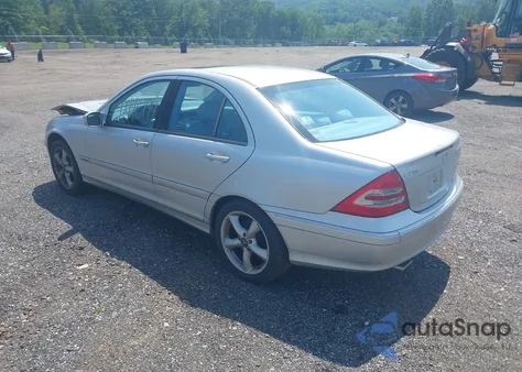 2004 Mercedes-Benz C 230 Kompressor Sport/Sport from USA, damaged, VIN WDBRF40J94A645850